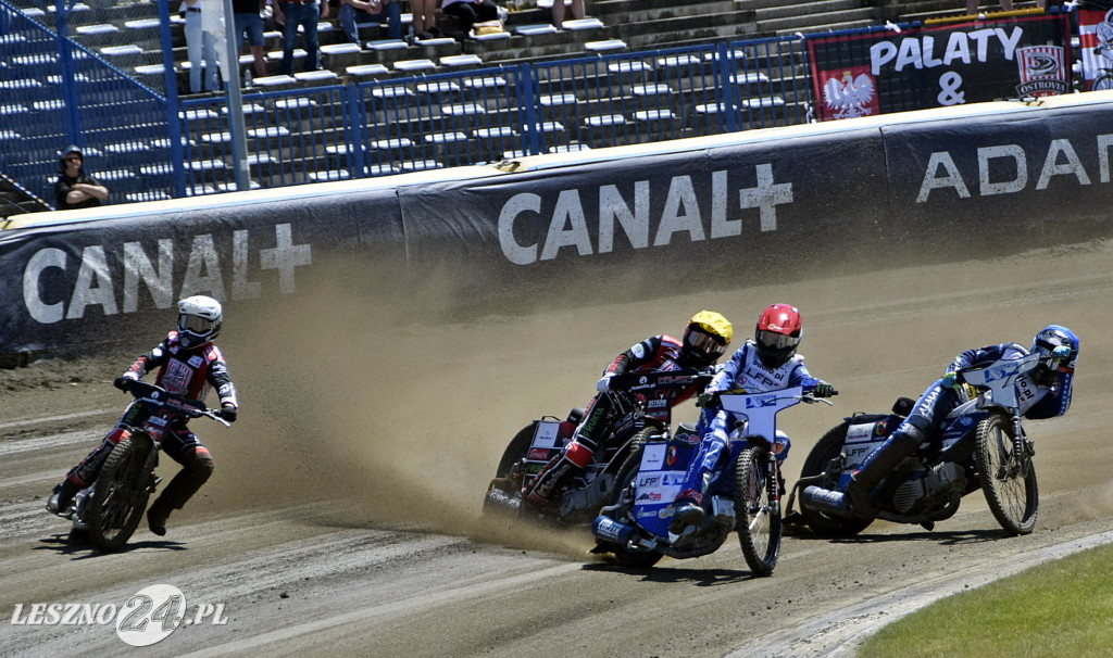 Fogo Unia : Moonfin Melasa 49:41