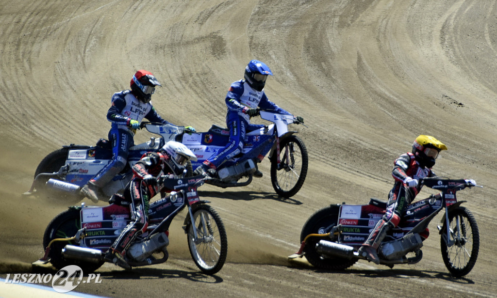 Fogo Unia : Moonfin Melasa 49:41