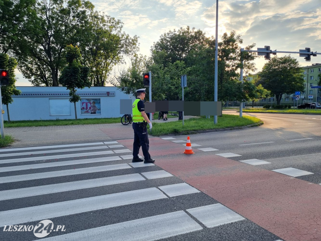 Zderzenie aut na al. Konstytucji 3 Maja w Lesznie