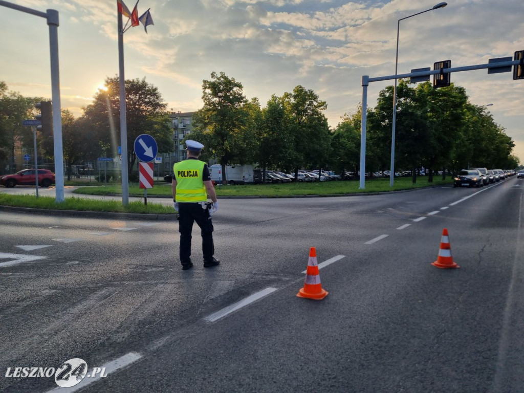 Zderzenie aut na al. Konstytucji 3 Maja w Lesznie