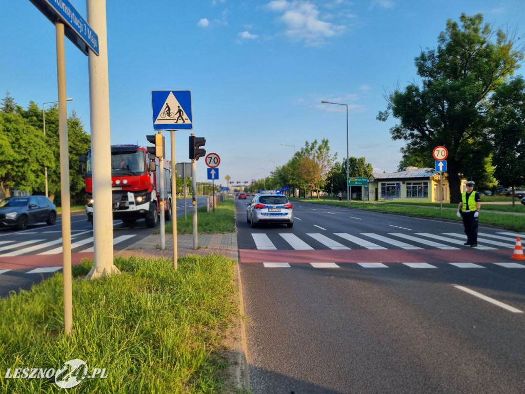 Zderzenie aut na al. Konstytucji 3 Maja w Lesznie
