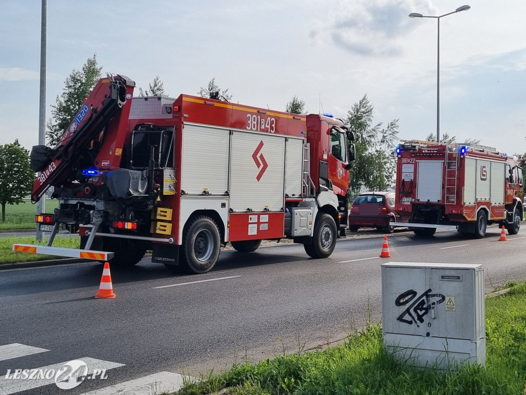 Kolizja na Rondzie Antoniny w Lesznie