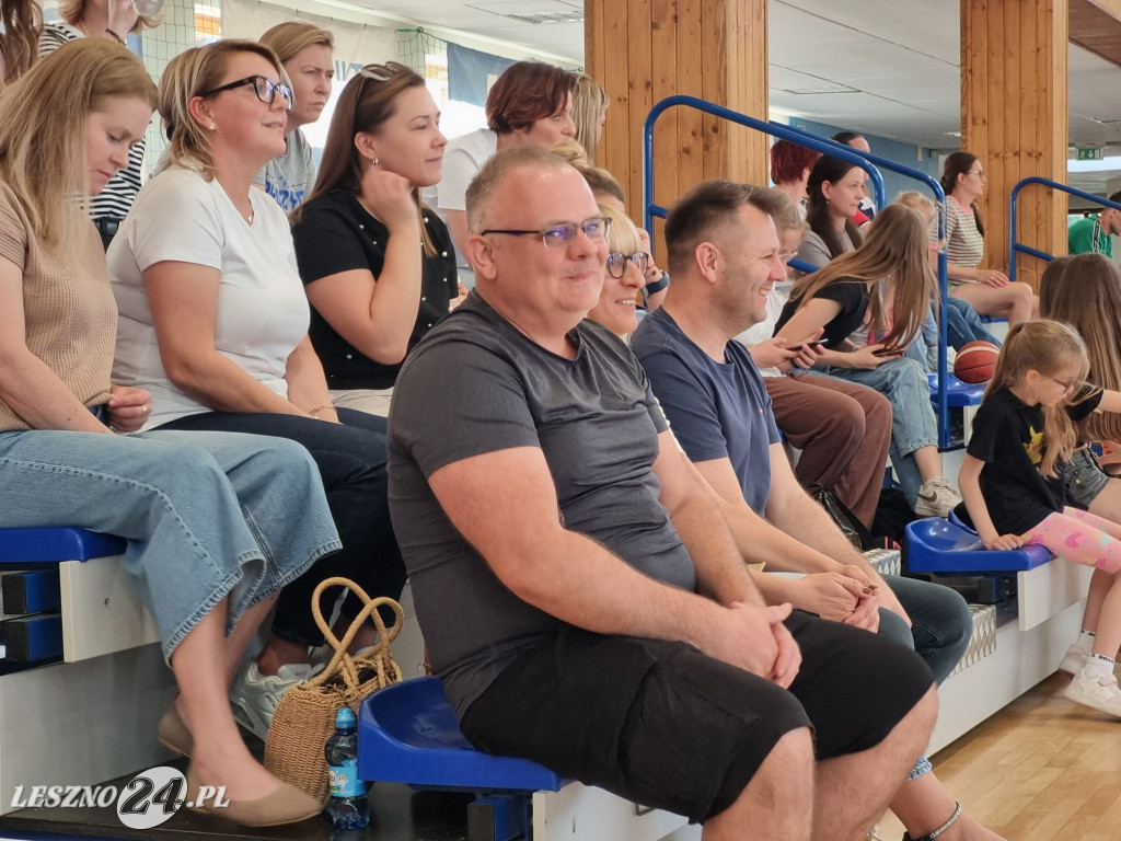 Młodziczki U12 Rycerzy Rydzyna ze złotem