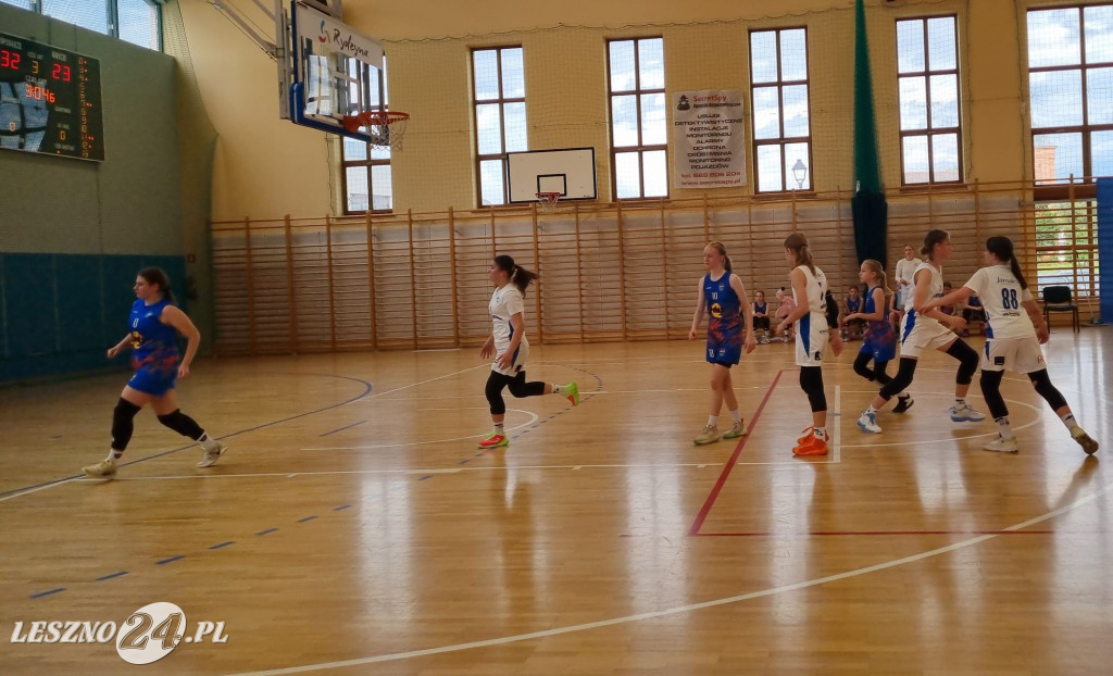 Młodziczki U12 Rycerzy Rydzyna ze złotem