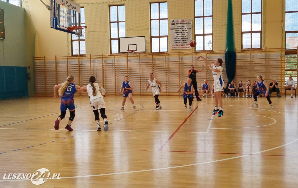 Młodziczki U12 Rycerzy Rydzyna ze złotem