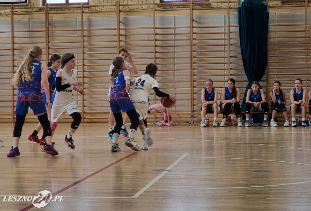 Młodziczki U12 Rycerzy Rydzyna ze złotem