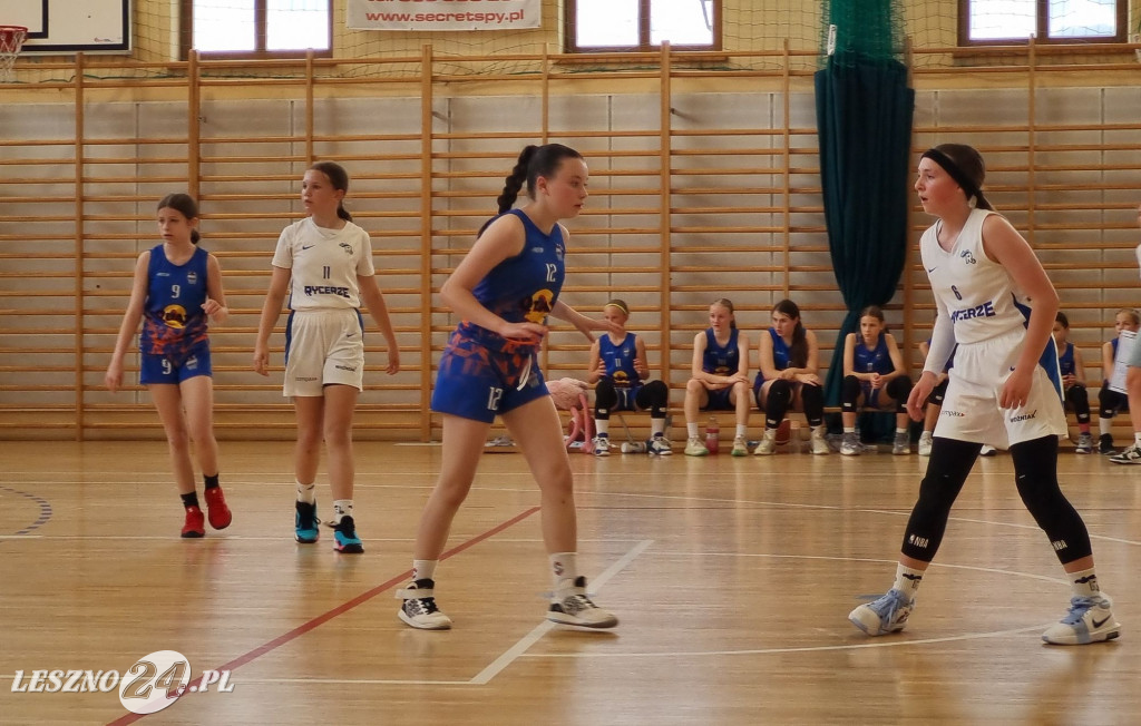 Młodziczki U12 Rycerzy Rydzyna ze złotem