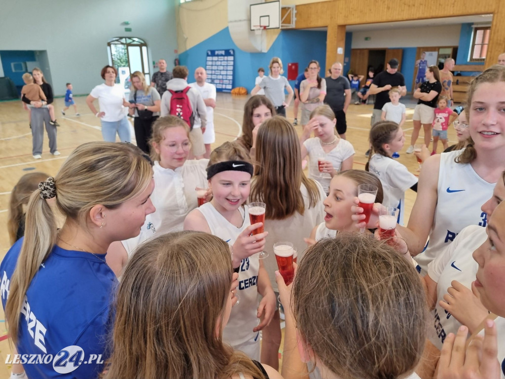 Młodziczki U12 Rycerzy Rydzyna ze złotem