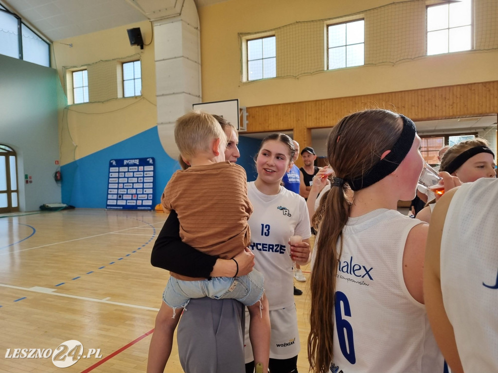 Młodziczki U12 Rycerzy Rydzyna ze złotem