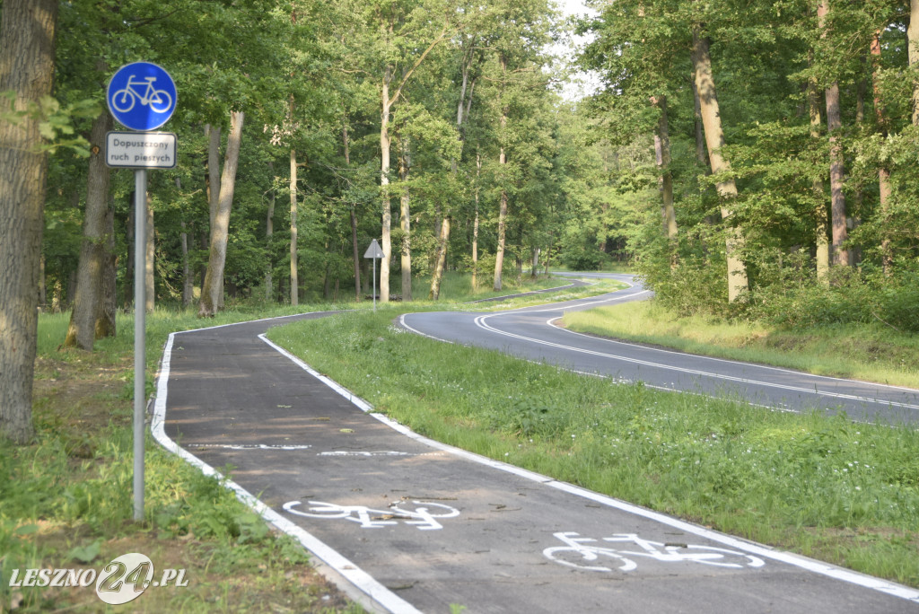 Rowerzysto! Bezpieczniej ominąć brakujący fragment