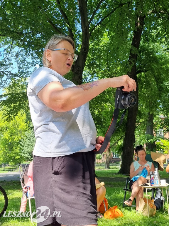 Światowy Dzień Dziergania w Miejscach Publicznych w Lesznie