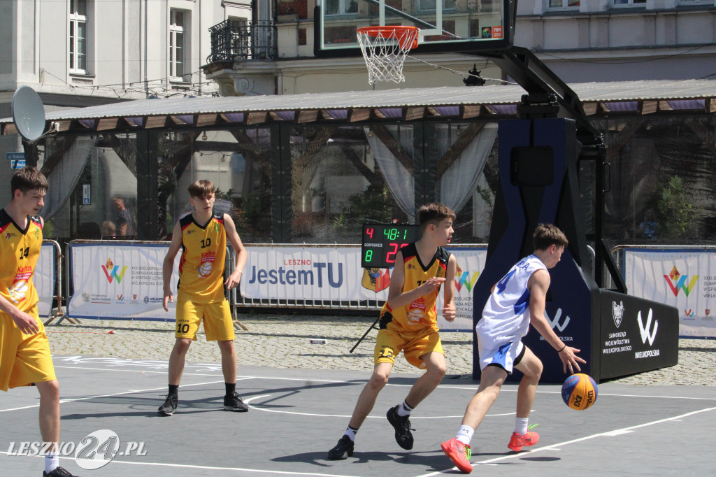 Koszykówka 3x3 na Rynku w Lesznie