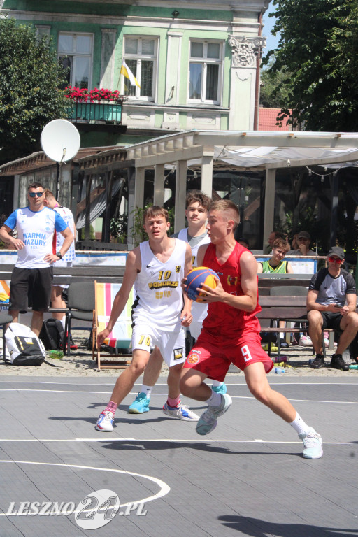 Koszykówka 3x3 na Rynku w Lesznie