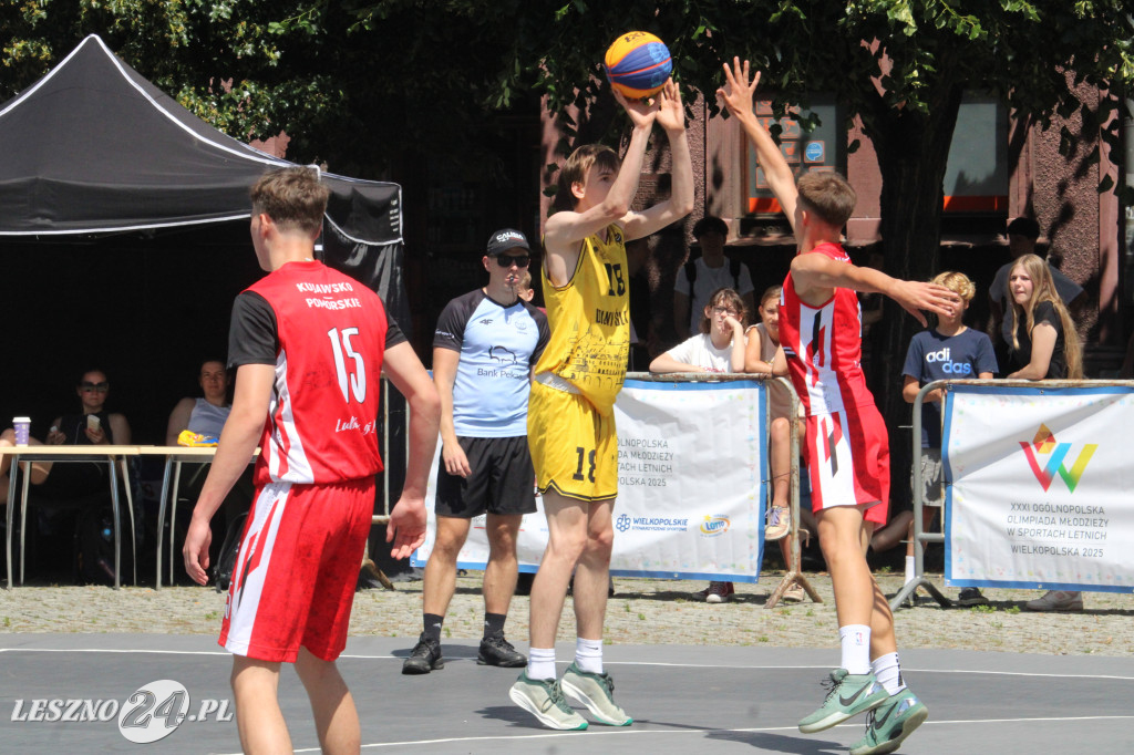 Koszykówka 3x3 na Rynku w Lesznie