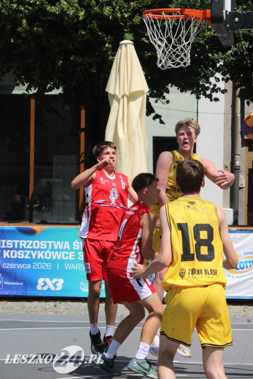 Koszykówka 3x3 na Rynku w Lesznie