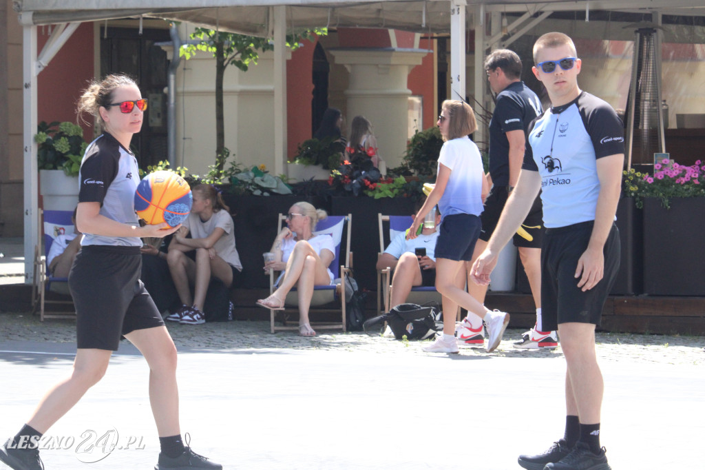 Koszykówka 3x3 na Rynku w Lesznie