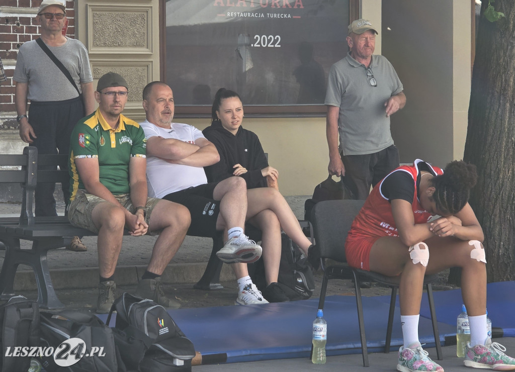 Koszykówka 3x3 na Rynku w Lesznie