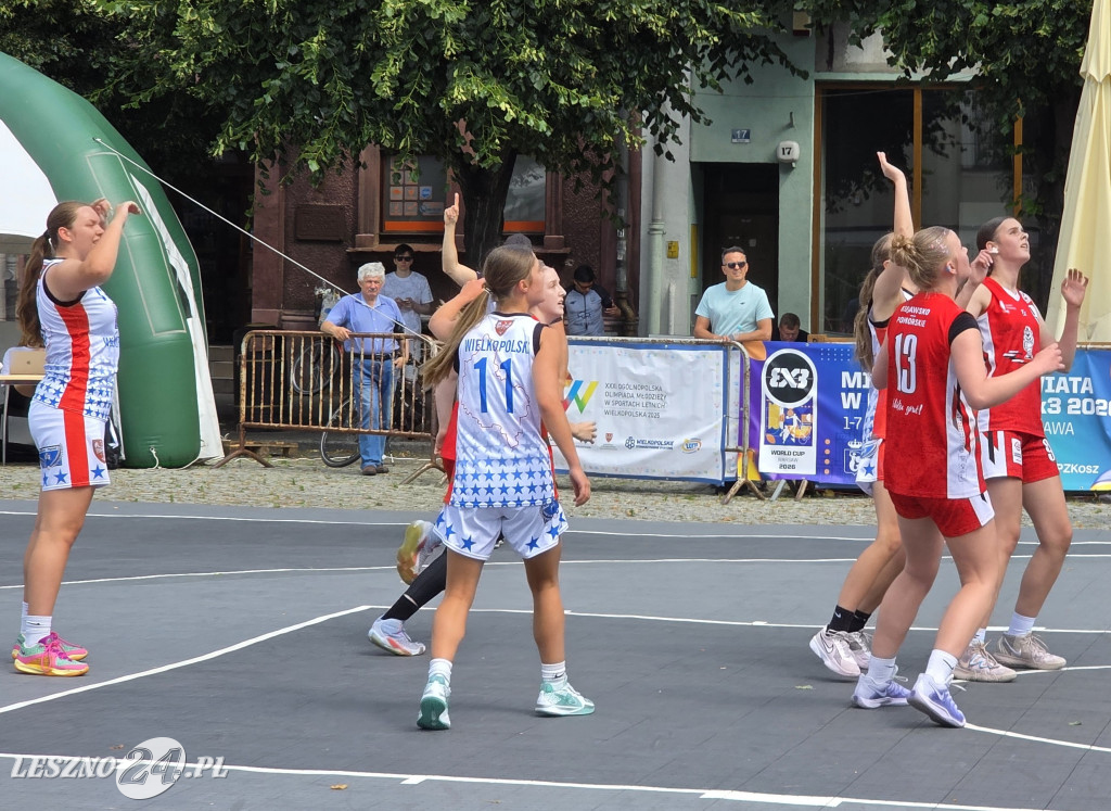 Koszykówka 3x3 na Rynku w Lesznie