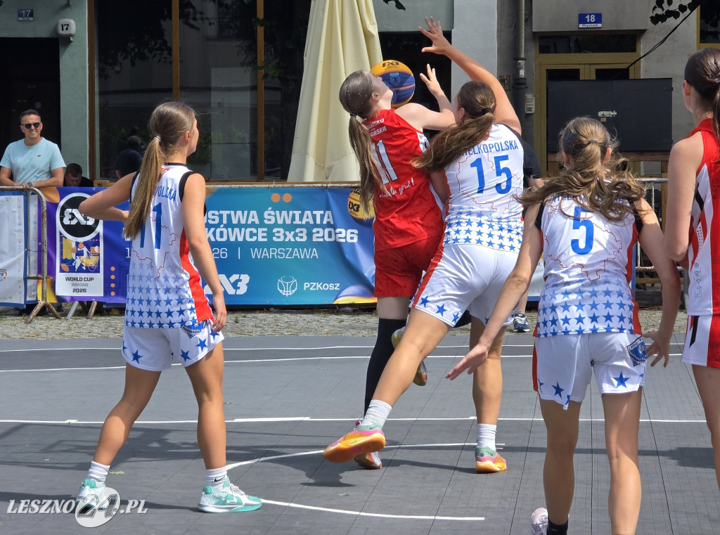 Koszykówka 3x3 na Rynku w Lesznie