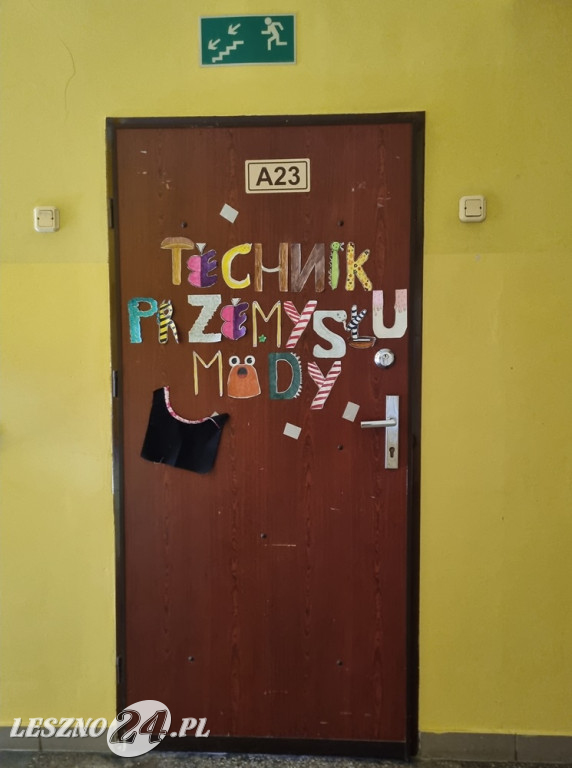 Puste pomieszczenia warsztatów ZST w Lesznie
