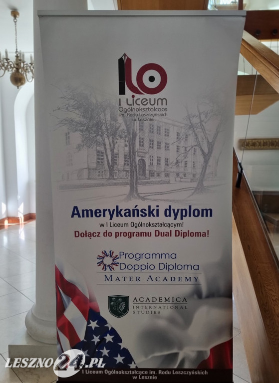 Uczniowie I LO absolwentami amerykańskiego liceum