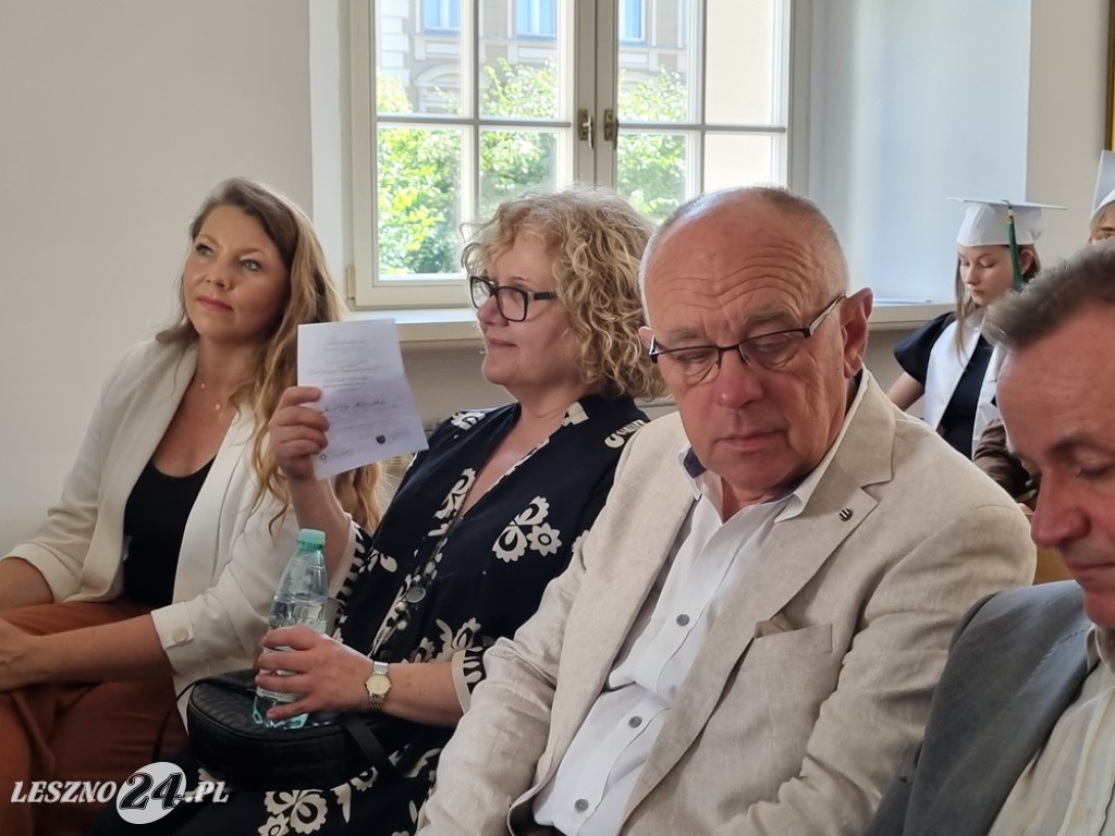 Uczniowie I LO absolwentami amerykańskiego liceum