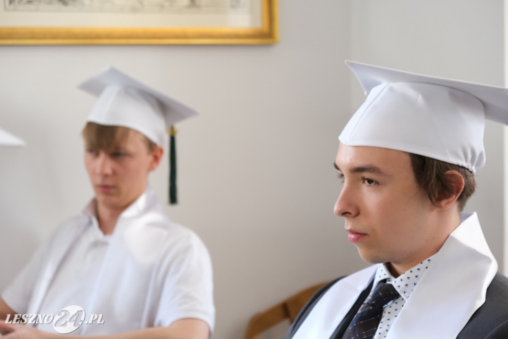 Uczniowie I LO absolwentami amerykańskiego liceum