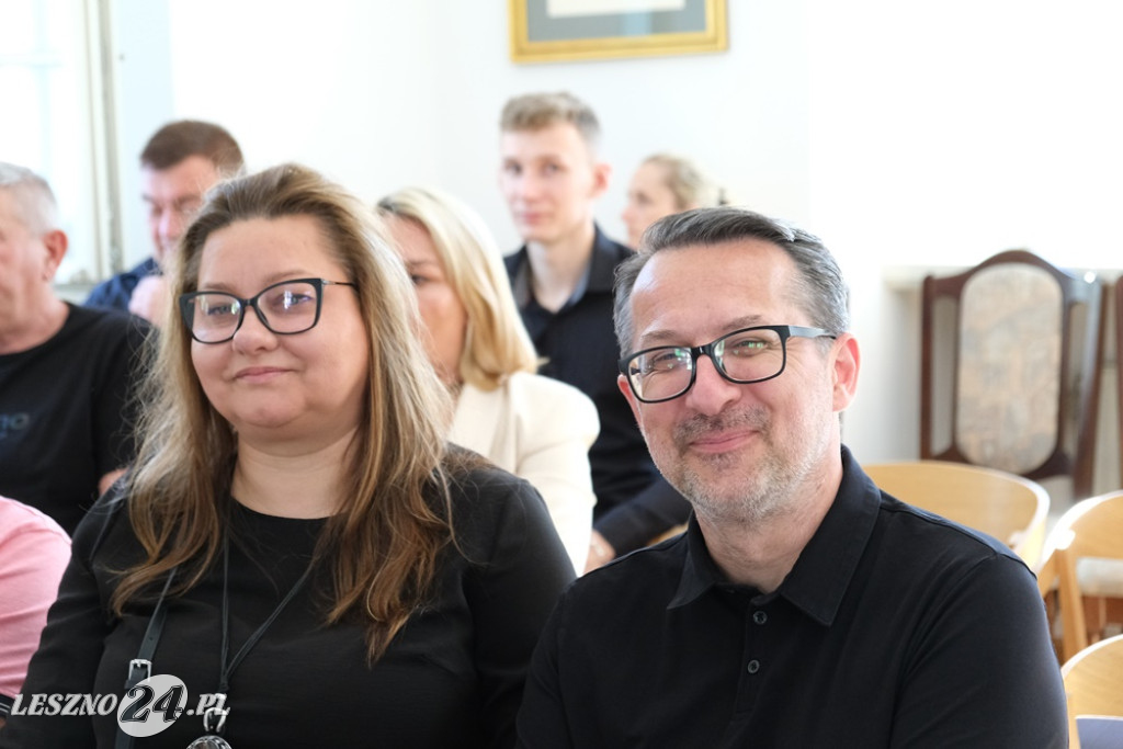 Uczniowie I LO absolwentami amerykańskiego liceum