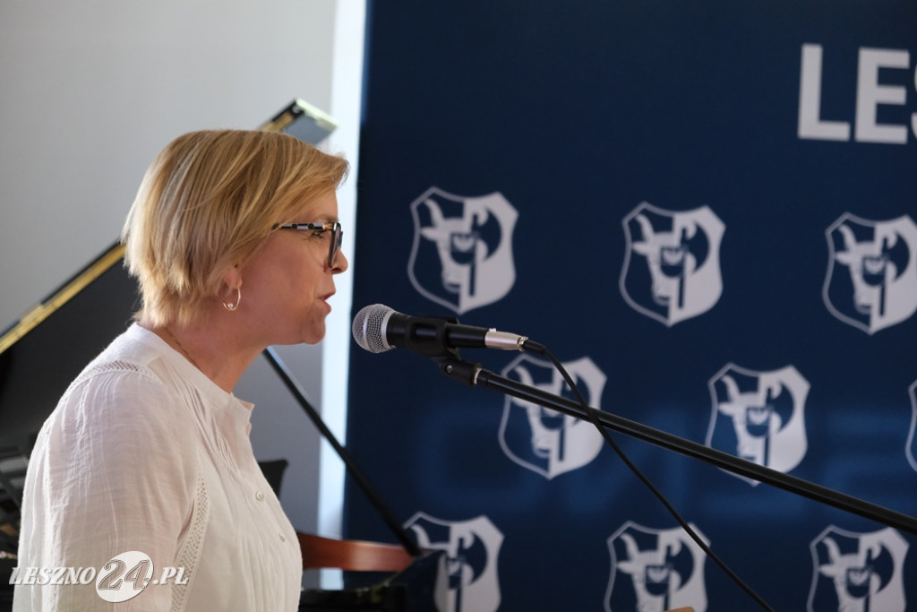 Uczniowie I LO absolwentami amerykańskiego liceum