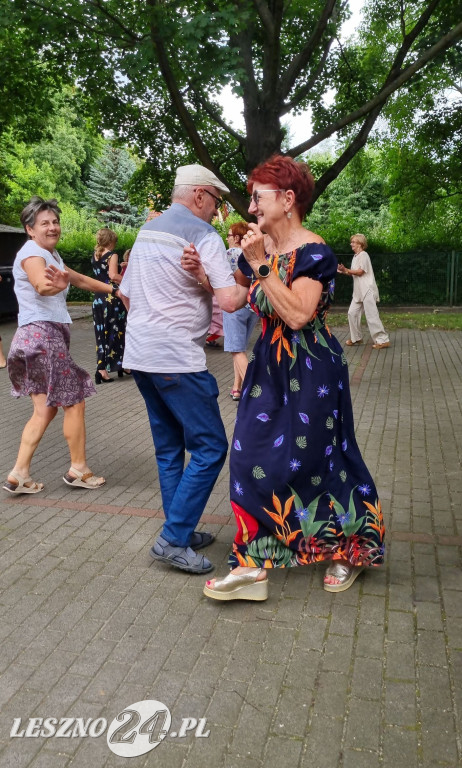 Powitanie lata w Domu Seniora w Lesznie