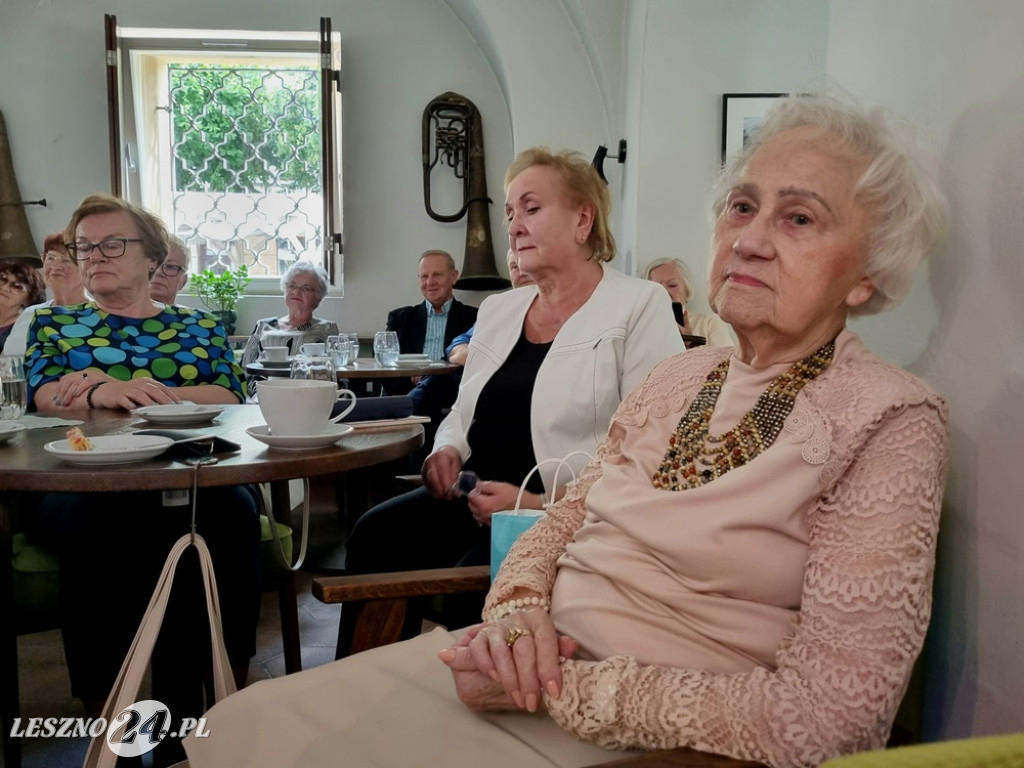 Koniugacja imienia Eleonory Biberstajn