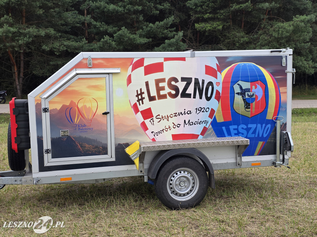 Start balonów znad zalewu w Rydzynie