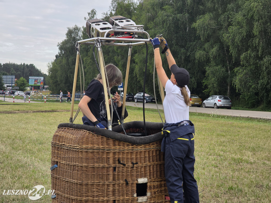 Start balonów znad zalewu w Rydzynie