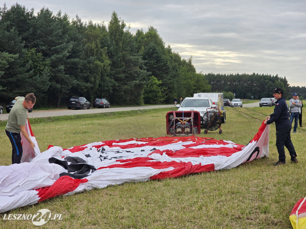 Start balonów znad zalewu w Rydzynie