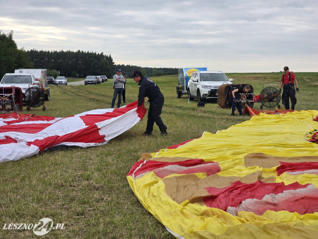 Start balonów znad zalewu w Rydzynie