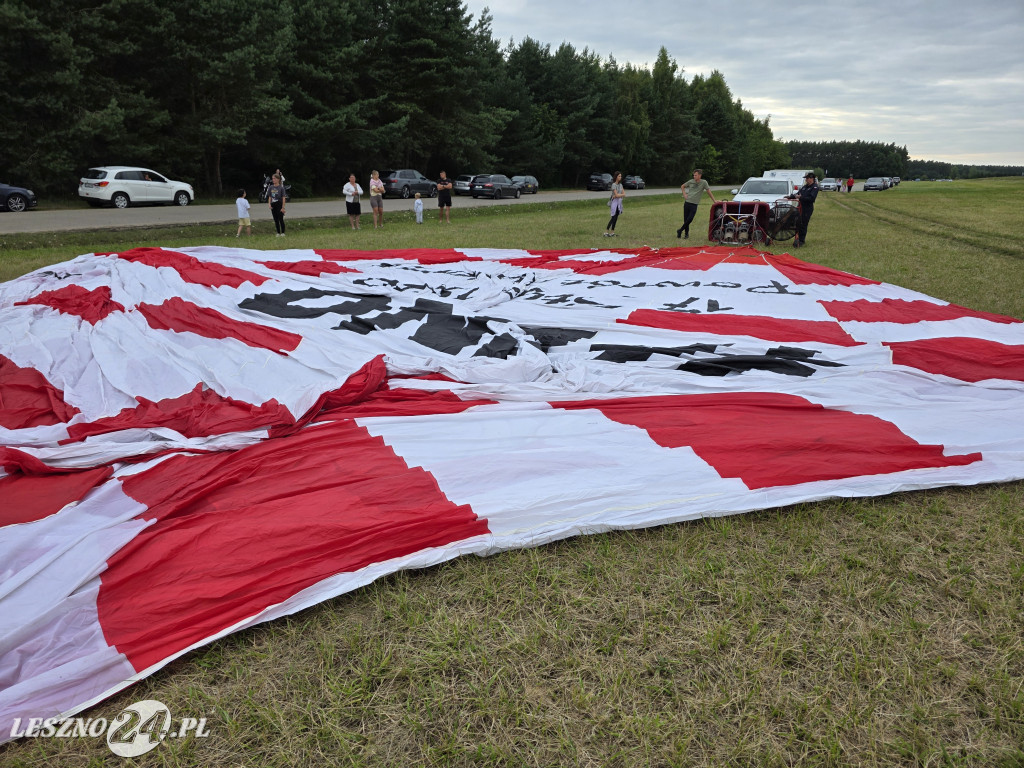 Start balonów znad zalewu w Rydzynie