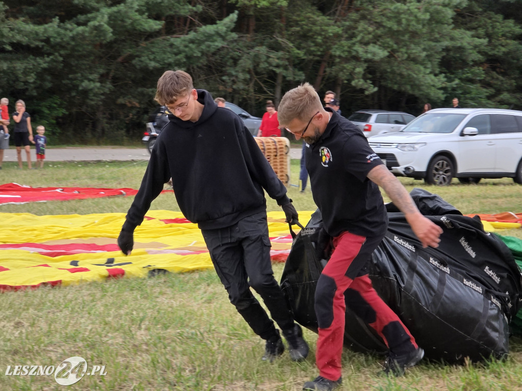 Start balonów znad zalewu w Rydzynie
