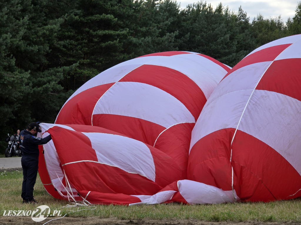 Start balonów znad zalewu w Rydzynie