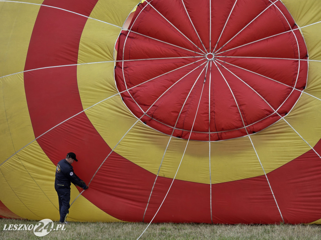 Start balonów znad zalewu w Rydzynie