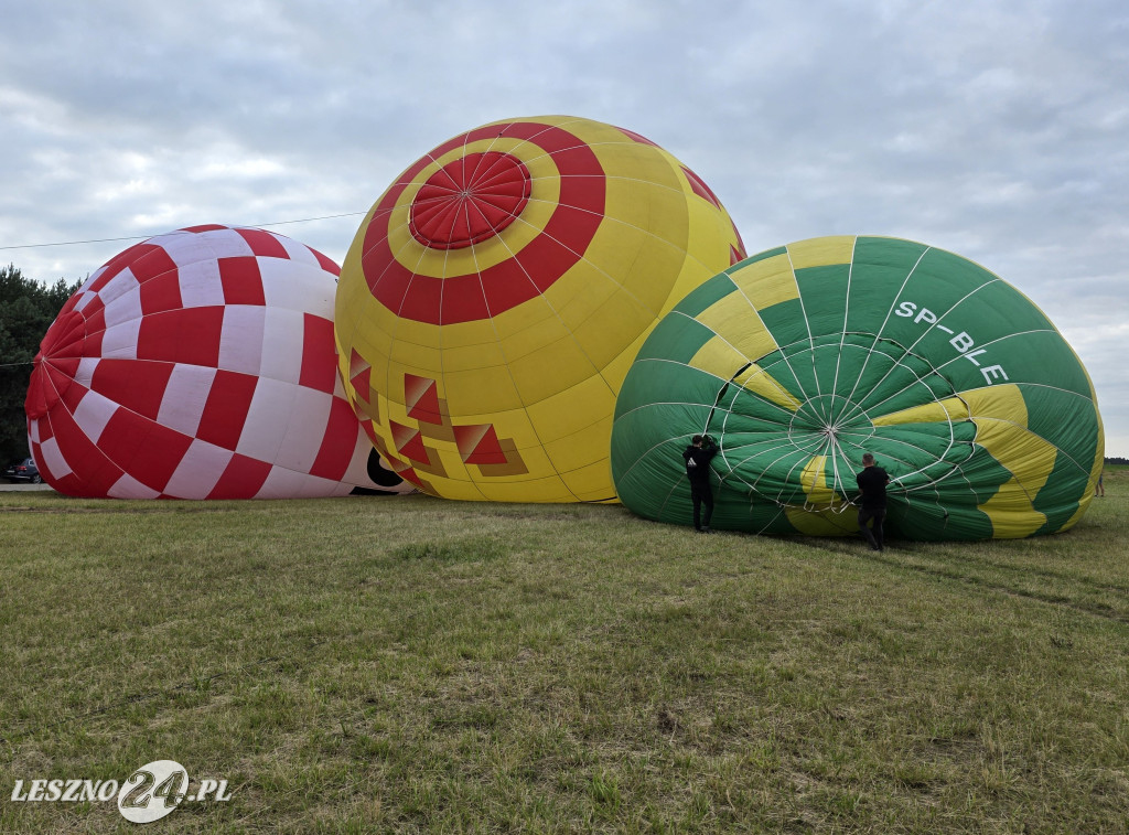 Start balonów znad zalewu w Rydzynie