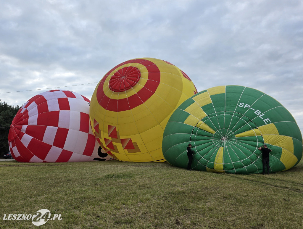 Start balonów znad zalewu w Rydzynie