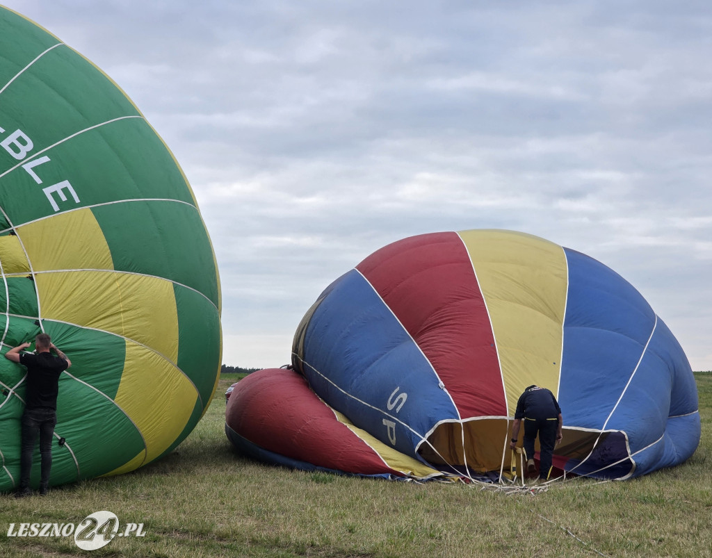 Start balonów znad zalewu w Rydzynie