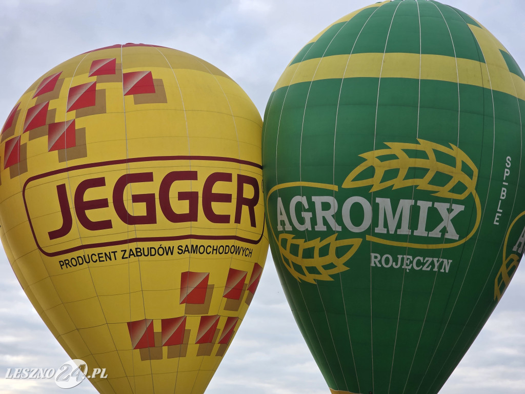 Start balonów znad zalewu w Rydzynie
