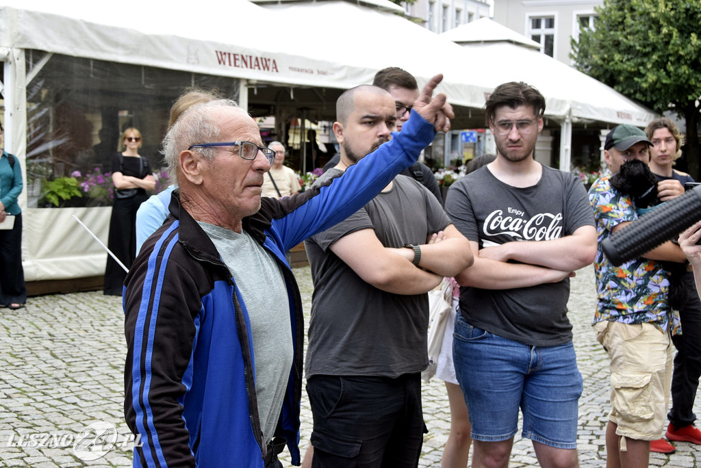 Pikieta Faszyzm nie przejdzie na Rynku w Lesznie