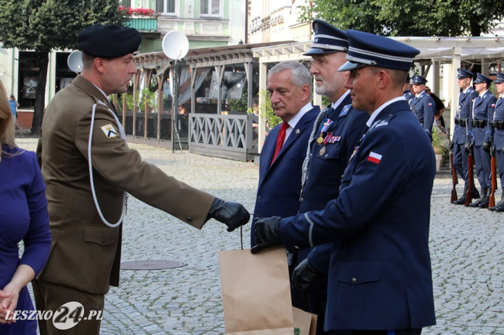 Święto Policji na Rynku w Lesznie (2)