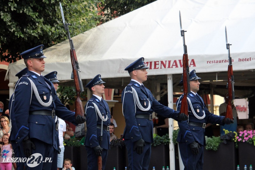 Święto Policji na Rynku w Lesznie (2)