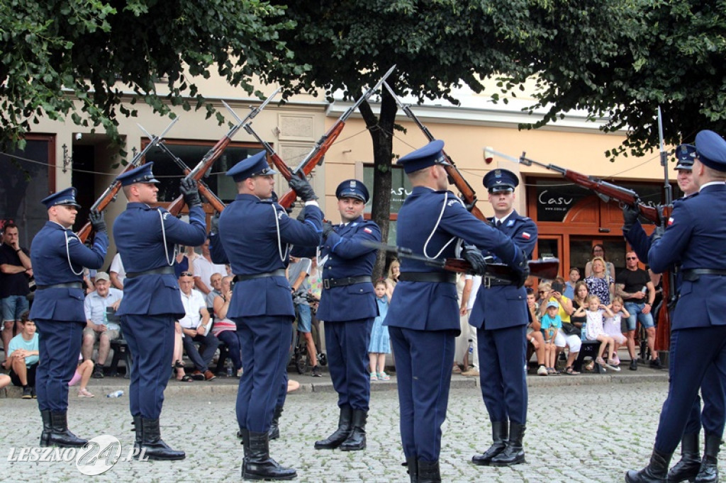 Święto Policji na Rynku w Lesznie (2)