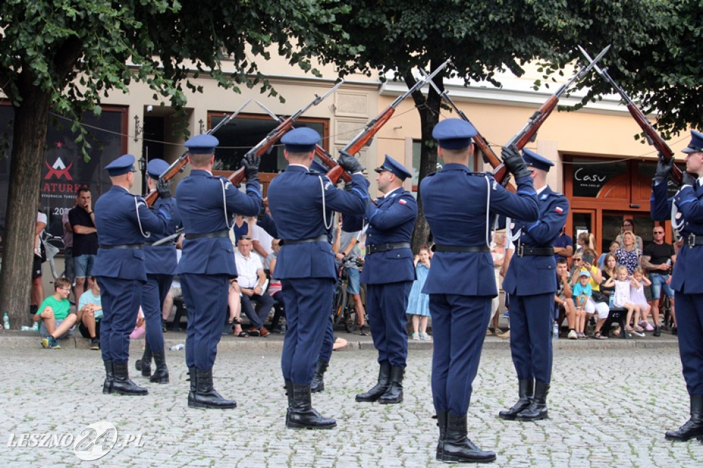 Święto Policji na Rynku w Lesznie (2)