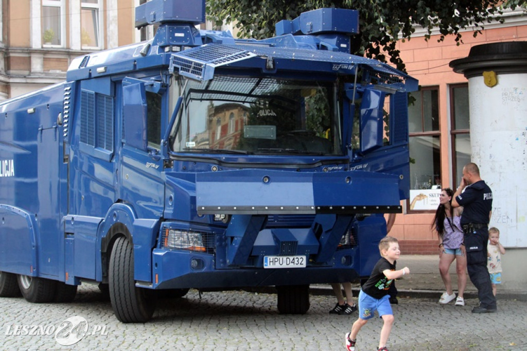 Święto Policji na Rynku w Lesznie (2)