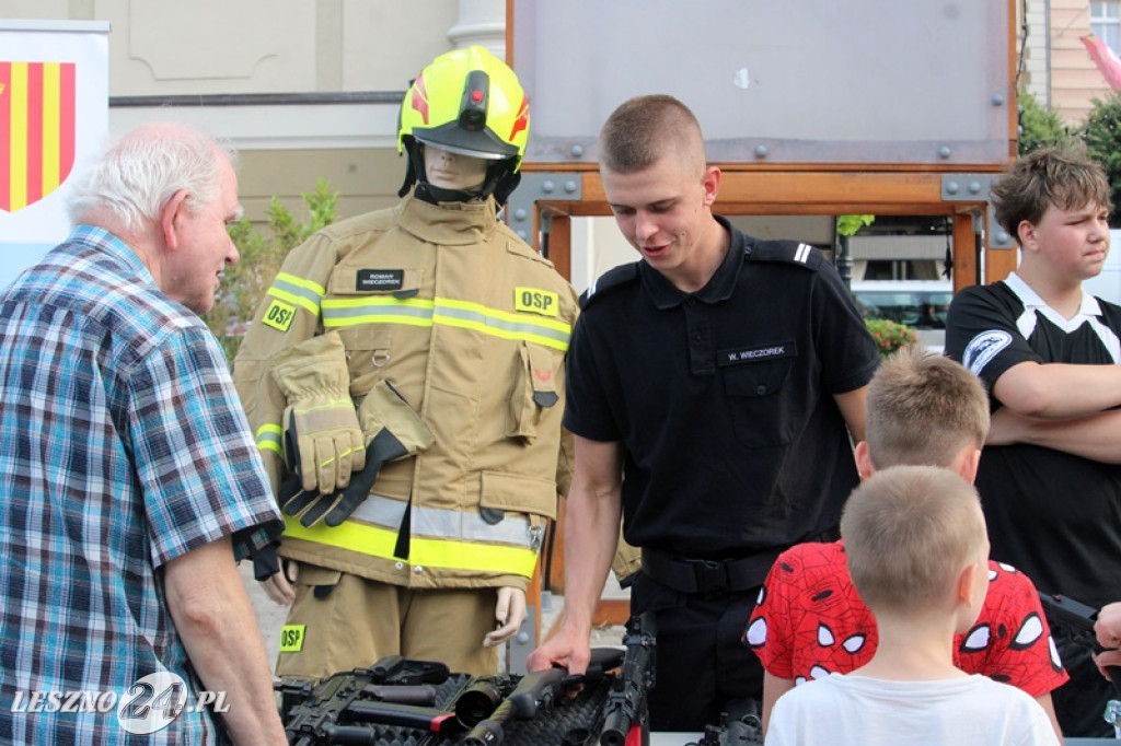 Święto Policji na Rynku w Lesznie (2)